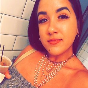 Meet your Posher, Mariely